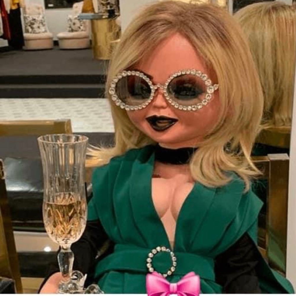 Meet your Posher, Pamela
